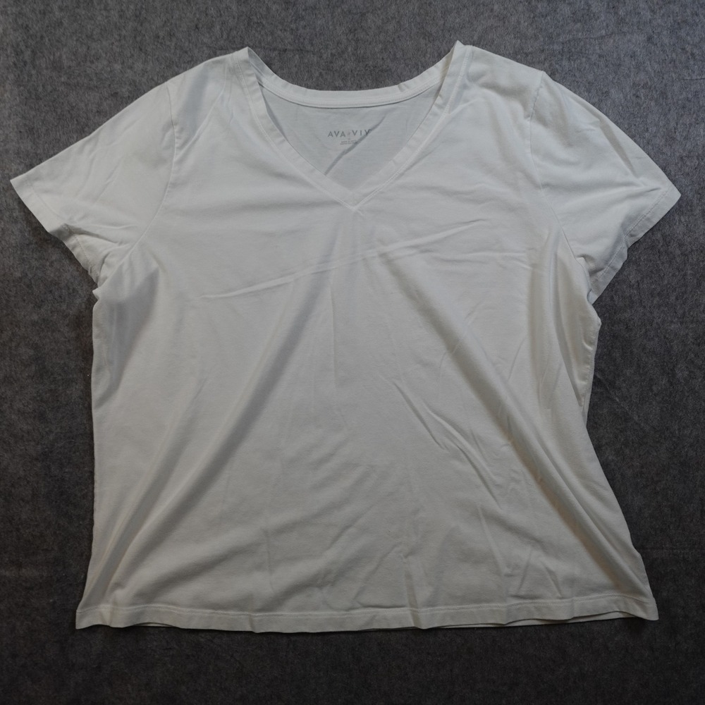 Ava Viv Top Womens 1X White Tee VNeck Short Sleeve TShirt Casual Knit Minimalist
